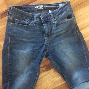 3 for $10 - Levi Bermuda shorts
